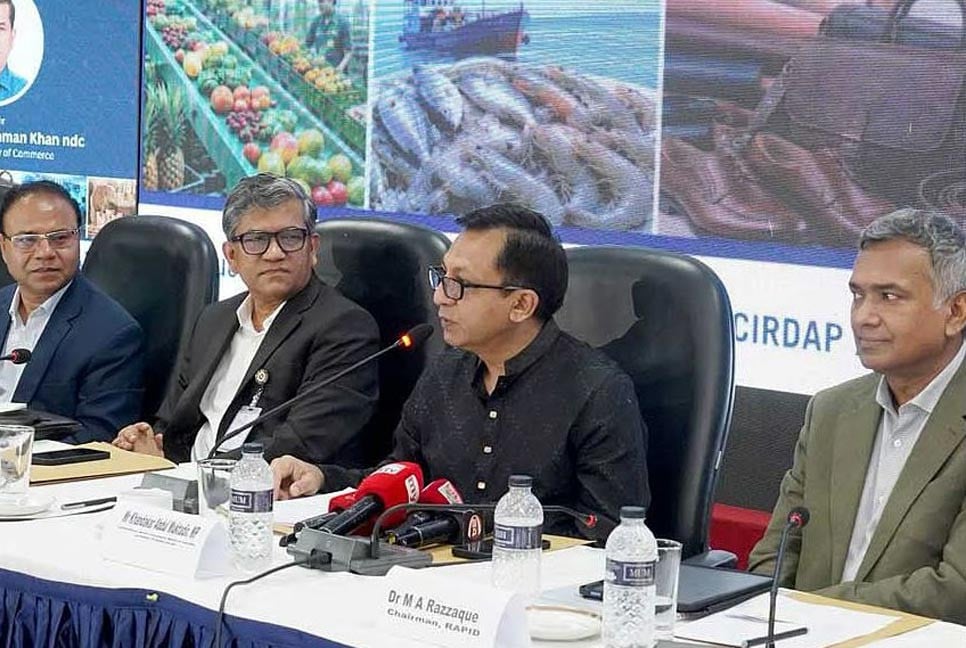 দেশের রপ্তানি আয় ১৫০ বিলিয়ন ডলারে উন্নীত করা সম্ভব : বাণিজ্যমন্ত্রী