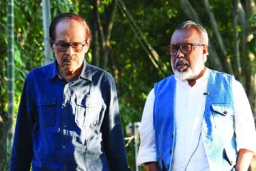 সৈয়দ আবদুল হাদীর ‘গল্প আছে এখানে’...