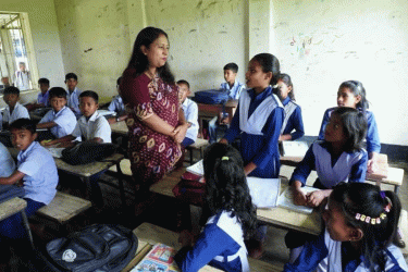 শেরপুরে প্রাথমিক বিদ্যালয়ে প্রশাসনের নজরদারি, ইতিবাচক পরিবর্তনের আভাস