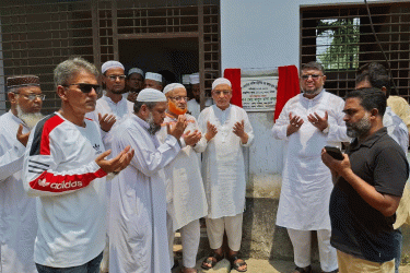 জয়পুরহাটে মাদ্রাসার ছাদ নির্মাণ উদ্বোধন করলেন জেলা পরিষদ প্রশাসক