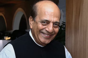 ঢাকার হাইকমিশনার দীনেশ ত্রিবেদীকে মন্ত্রীর সমমর্যাদা দিল ভারত