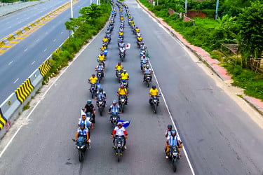বিশ্ব মোটরসাইকেল দিবসে রাজধানীতে ইয়ামাহা রাইডার্স ক্লাবের র‍্যালি
