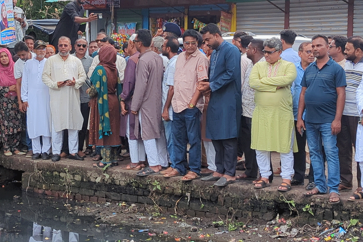 মানুষের দুর্ভোগ কমাতে মোংলা নদীতে ফেরী সার্ভিস চালু: পরিবেশ প্রতিমন্ত্রী