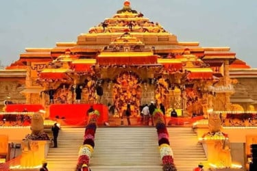 রাম মন্দিরে দানের কোটি কোটি রুপি আত্মসাৎ, ভারতজুড়ে তোলপাড়