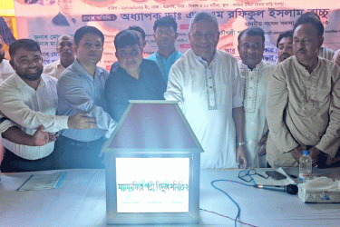 দুই যুগ পর বিদ্যুৎ পেল শ্রীপুরের শতাধিক পরিবার