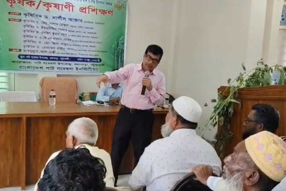 কলাপাড়ায় কৃষকদের প্রশিক্ষণ কর্মশালা