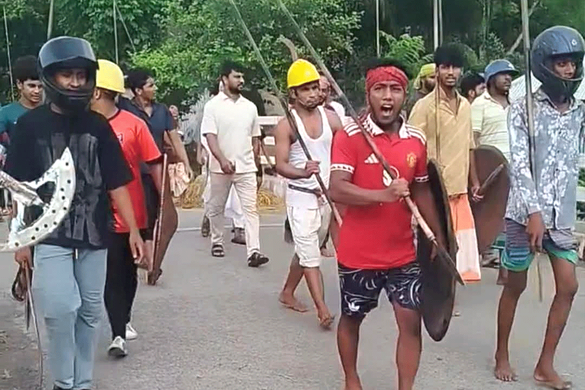 ভাঙ্গায় দুই ইউনিয়নের গ্রামবাসীদের সংঘর্ষ, আহত অর্ধশত