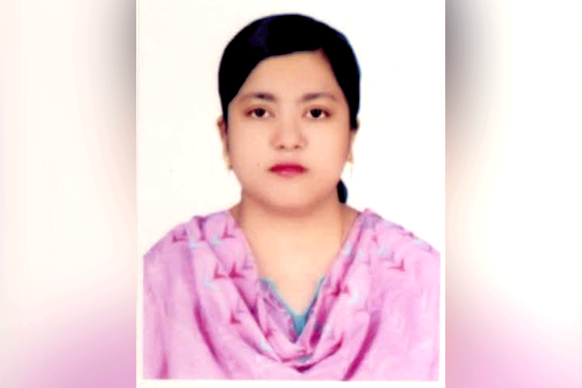 কুমিল্লার প্রথম নারী ডিসি রোজী আক্তার