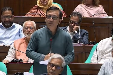 মুদ্রাস্ফীতি নিয়ন্ত্রণ, বিনিয়োগ ও রপ্তানি বৃদ্ধির রোডম্যাপ তুলে ধরেছেন বাণিজ্যমন্ত্রী
