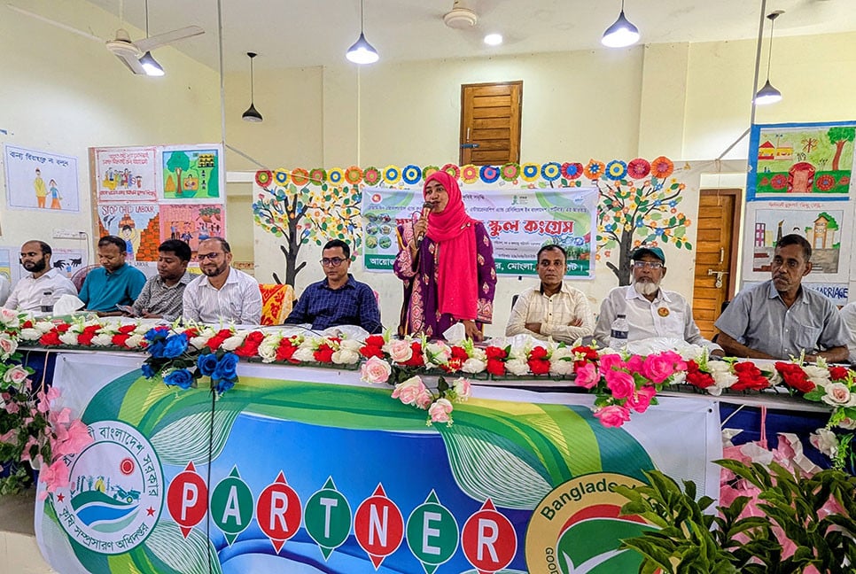 মোংলায় কর্মশালা ও ফল মেলা