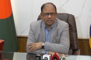 দিল্লি থেকে শেখ হাসিনার দেশে ফিরতে চাওয়া স্ট্যান্টবাজি : চিফ প্রসিকিউটর