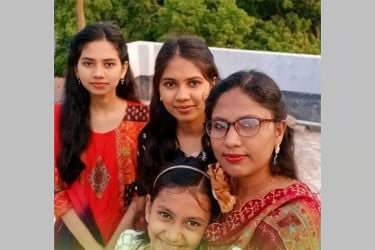 মা-তিন মেয়ে হত্যাকাণ্ড; রহস্য উদ্ঘাটনে তদন্তে পুলিশ, ধোঁয়াশা কাটেনি