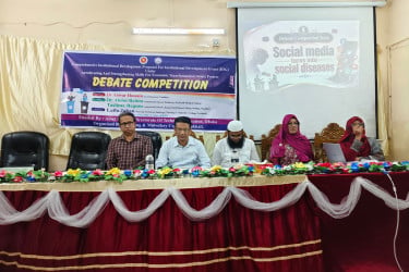 নোয়াখালীতে নার্সিং শিক্ষার্থীদের বিতর্ক প্রতিযোগিতা অনুষ্ঠিত