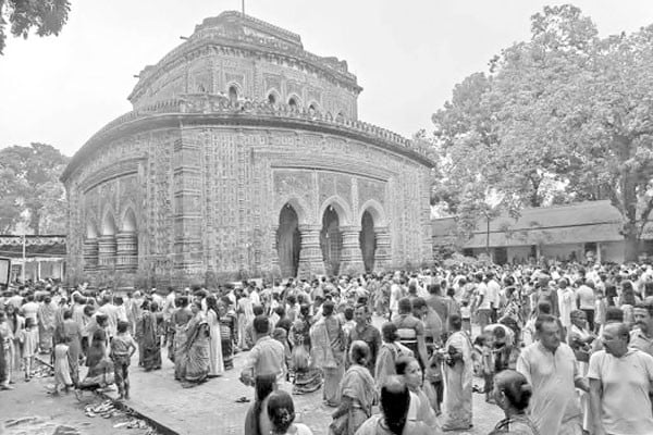 জগন্নাথদেবের স্নান যাত্রায় ভক্তের ঢল