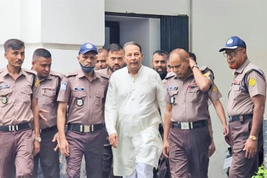 মানবতাবিরোধী অপরাধে ইনুর ১০ বছর কারাদণ্ড