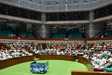 সংসদে ৯ লাখ ৩৮ হাজার কোটি টাকার বাজেট পাস