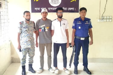 লামায় নারী দুই পর্যটক হেনস্তার অভিযোগে গ্রেফতার ২