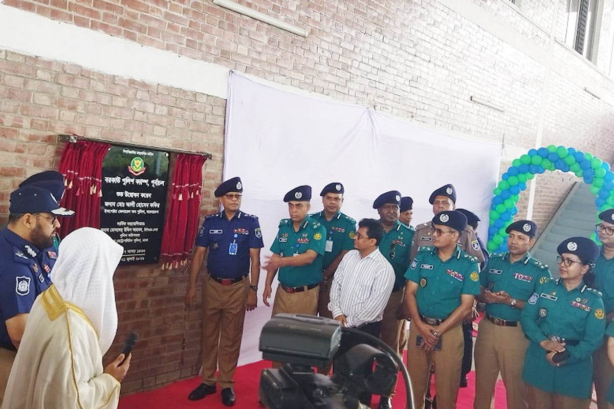পূর্বাচলে ‘বরকাউ পুলিশ ক্যাম্প’-এর উদ্বোধন করলেন আইজিপি