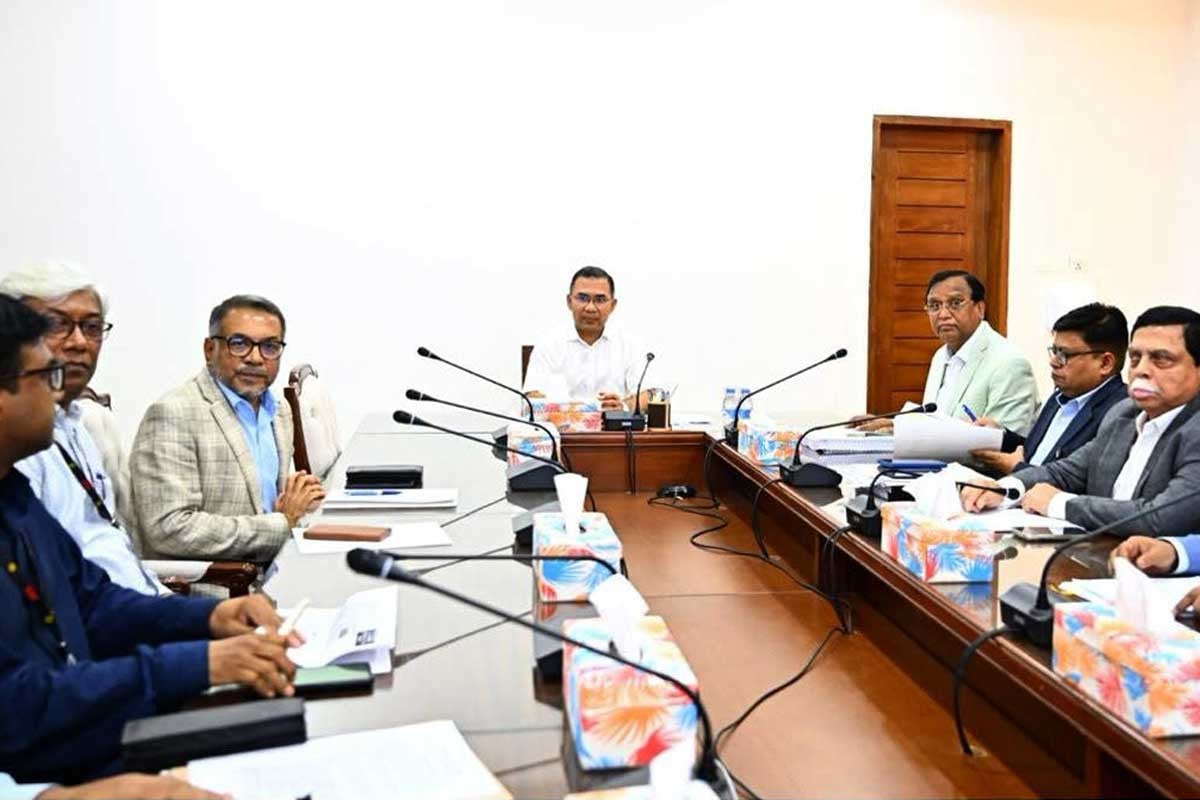 প্রধানমন্ত্রীর সভাপতিত্বে ডিএসসিসির সড়ক ব্যবস্থাপনা বিষয়ক সভা