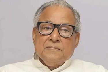 হাসপাতালে ভর্তি নজরুল ইসলাম খান