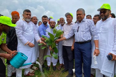 শ্রীপুরে আব্দুস সাত্তার ভূঁইয়া ফাউন্ডেশনের বৃক্ষরোপণ কর্মসূচি