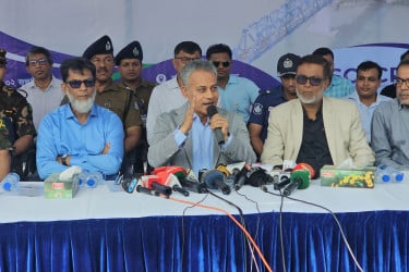 পদ্মা রেলসেতুর পিলারের নিচের মাটি কাটার নেতিবাচক প্রভাব নেই : রেলমন্ত্রী