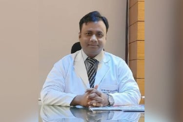 বাংলাদেশের স্বাস্থ্য ব্যবস্থা: সংকট, সম্ভাবনা ও টেকসই সংস্কারের সময় এখনই