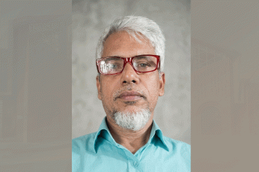 কলা খাওয়ার লোভ দেখিয়ে শিক্ষার্থীকে ধর্ষণ চেষ্টার অভিযোগ