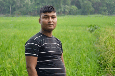 মুহুরী নদীতে গোসলে নেমে নিখোঁজ যুবক, উদ্ধারে ফায়ার সার্ভিস