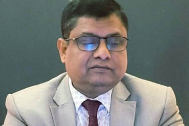 প্রশাসন ক্যাডারে বৈষম্যের শিকার রথীন্দ্রনাথ দত্ত