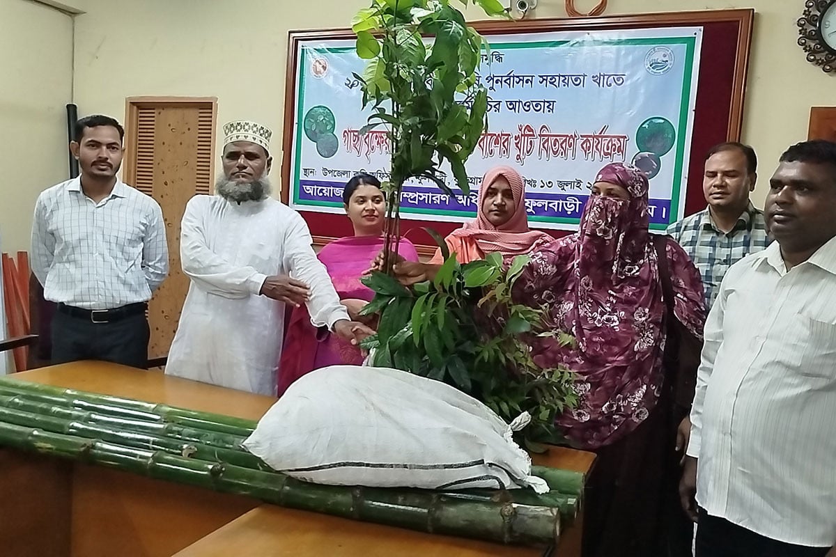 ঢাকার বিভিন্ন জায়গায় জশনে জুলুস