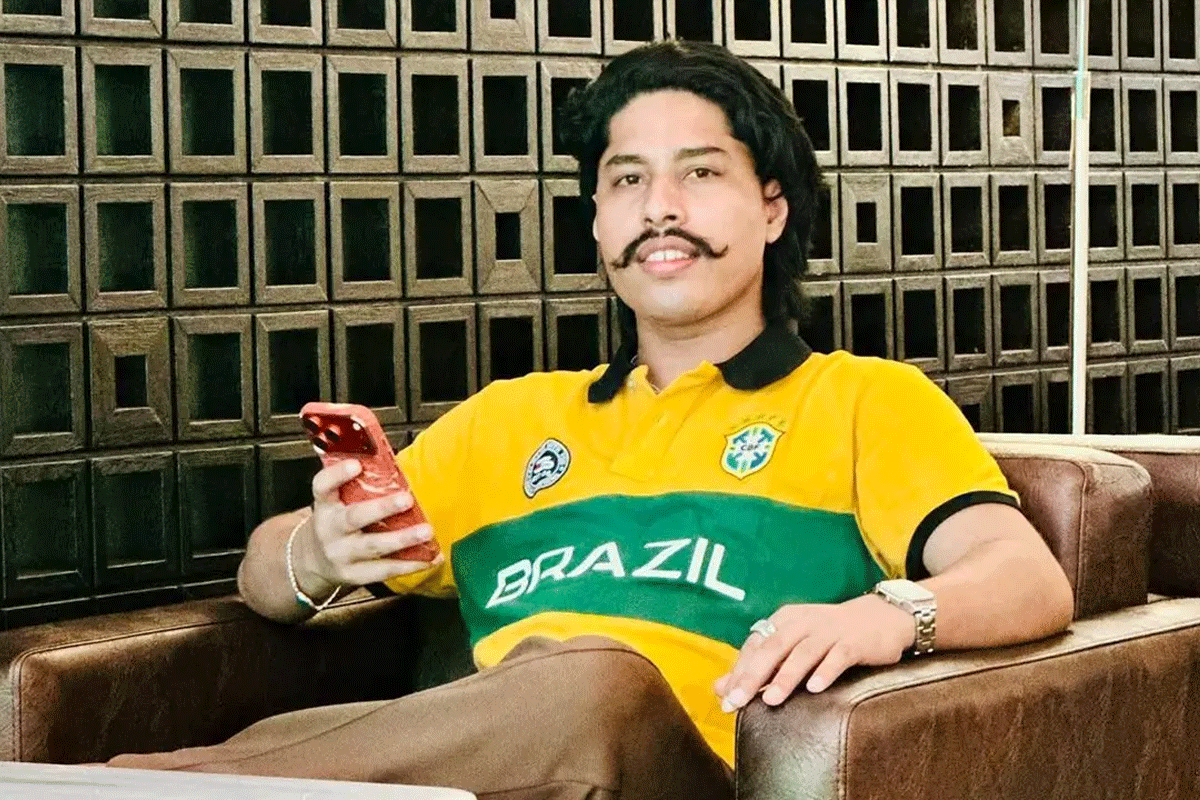 চট্টগ্রামের শীর্ষ সন্ত্রাসী ডেভিড ইমন যশোর থেকে গ্রেফতার