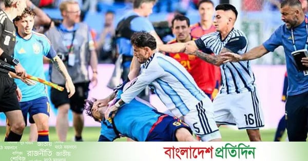 বিশ্বকাপ ফাইনালে বিশৃঙ্খলা : পারেদেসকে ১০ ও মোলিনাকে ৭ ম্যাচের নিষেধাজ্ঞা দিল ফিফা - bd