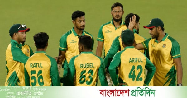 দুর্দান্ত বো‌লিং-ব‌্যা‌টিংয়ে নেপালকে বিধ্বস্ত করলো বাংলাদেশ