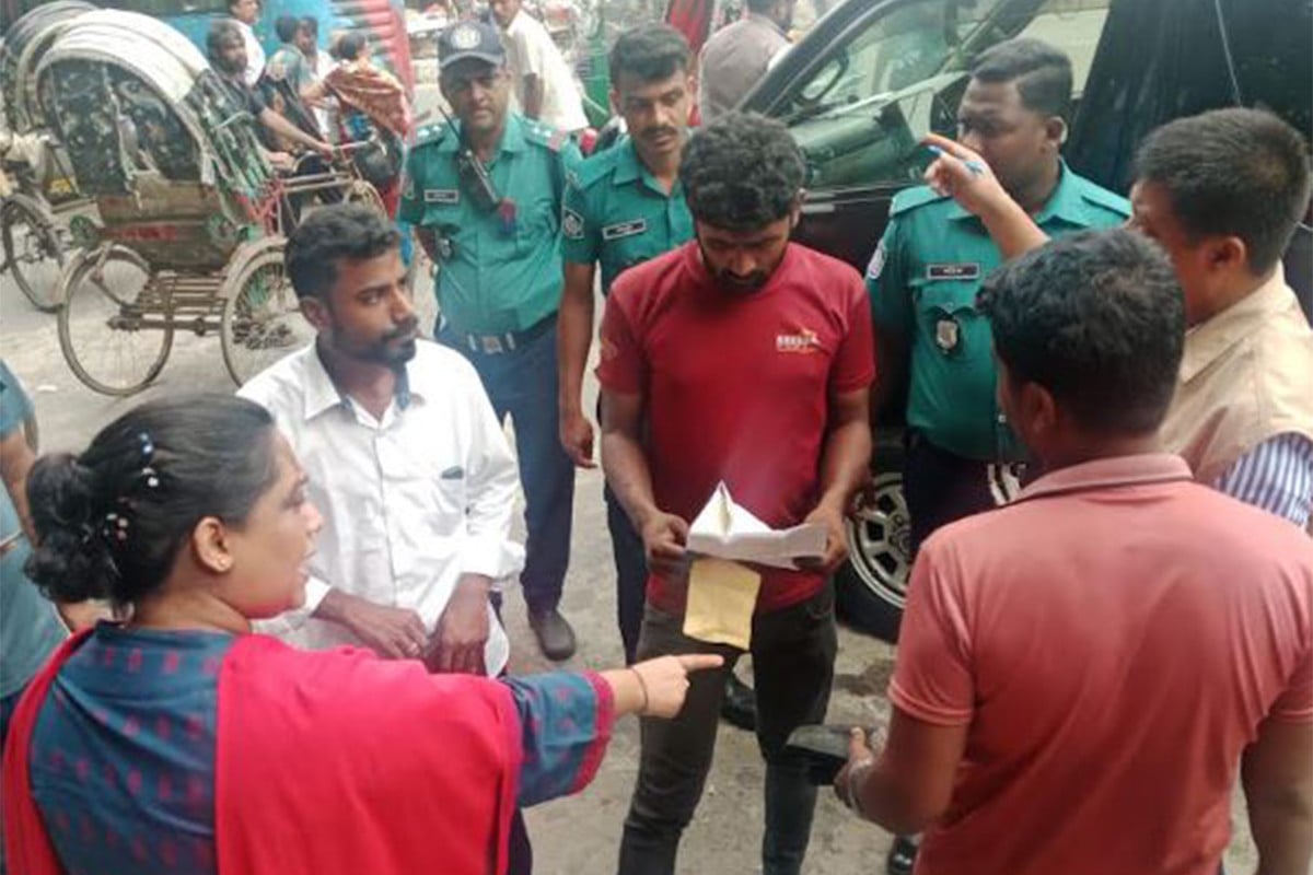 চট্টগ্রামে ভাড়া নৈরাজ্য, ১৩ পরিবহনের বিরুদ্ধে মামলা-জরিমানা