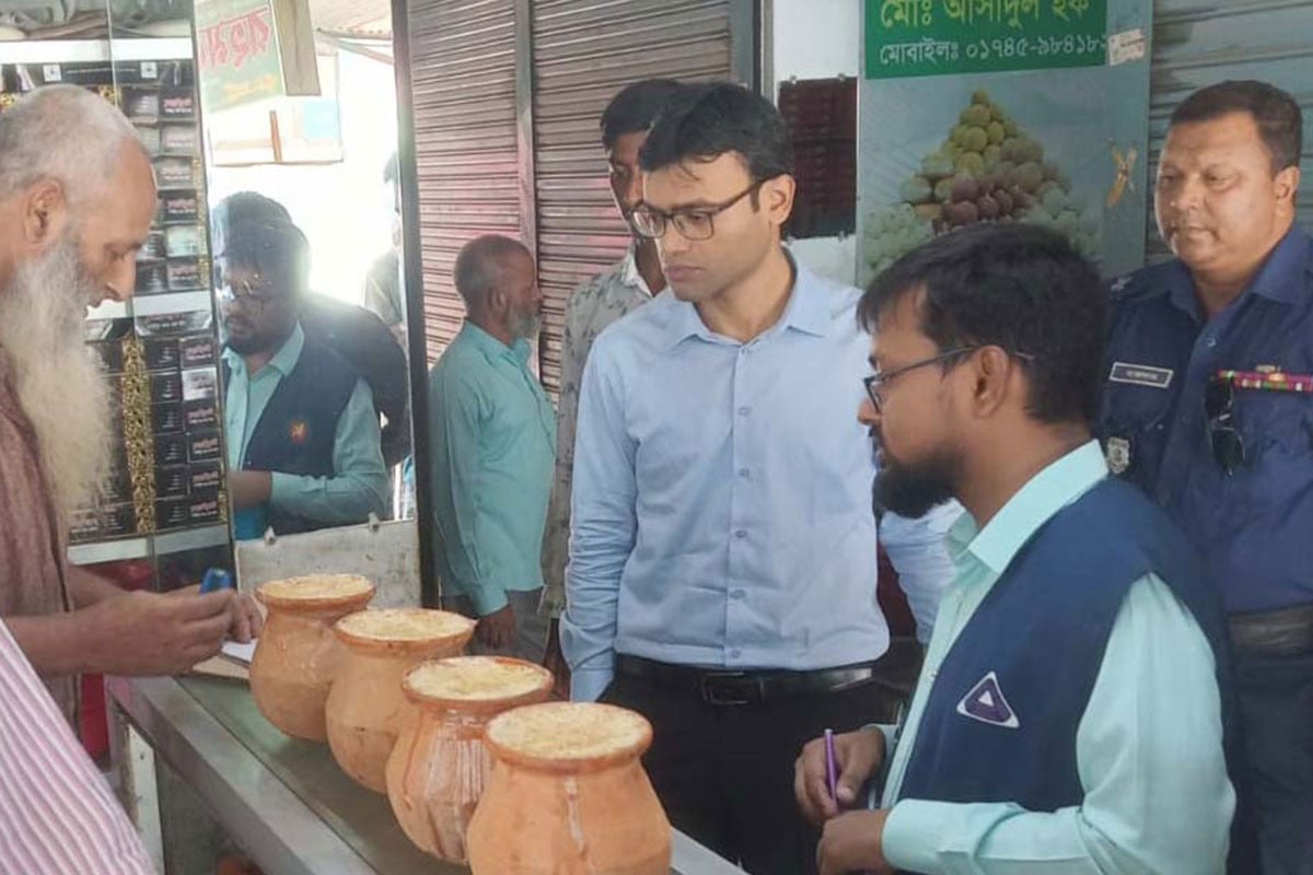 মানসনদ ছাড়া দই উৎপাদন, দুই কারখানাকে জরিমানা