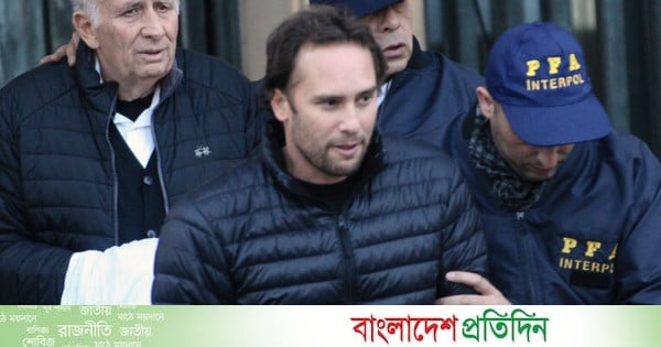 ফিফাকে ঘুষ দিয়ে এবার ৫ কোটি ডলার ছাড়ছেন আর্জেন্টিনার বাবা-ছেলে - bd