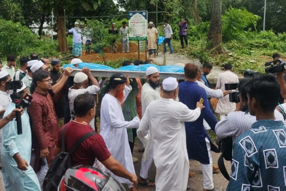 চিরনিদ্রায় শায়িত অপ্রতিম