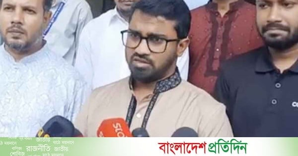 জামায়াত বাংলাদেশে রাজনীতি করার উপযোগী দল নয়: রাশেদ খাঁন
