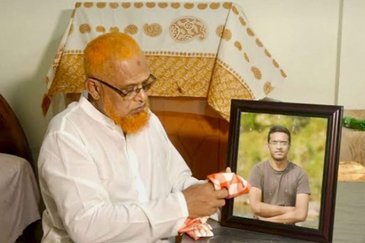 আবরার হত্যার ৭ বছর; রায় কার্যকর দেখে যেতে চান বৃদ্ধ পিতা-মাতা