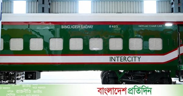 বাংলাদেশ রেলওয়েকে ১৮টি কোচের চালান পাঠাল ভারত, থাকছে যে সুবিধা