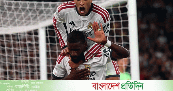 ৩-১ গোলে পিছিয়ে থেকেও রিয়াল মাদ্রিদের অবিশ্বাস্য জয়