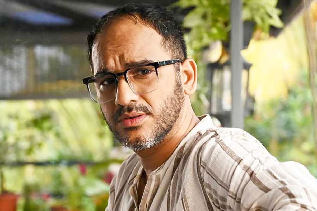 অভিনয়ে নিজেকে সেরা দাবি ঋত্বিকের