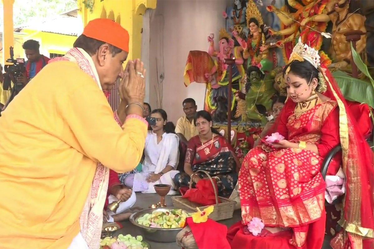 কুড়িগ্রামের দক্ষিণপাড়া মন্দিরে কুমারী পূজা