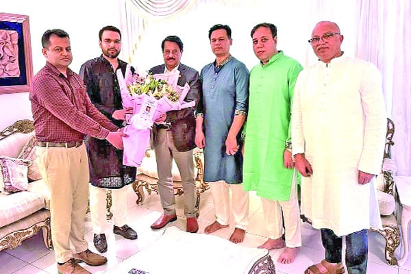 ফুলের তোড়া পাঠিয়ে খালেদা জিয়াকে জন্মদিনের শুভেচ্ছা জানিয়েছেন প্রধান উপদেষ্টা     -বাংলাদেশ প্রতিদিন