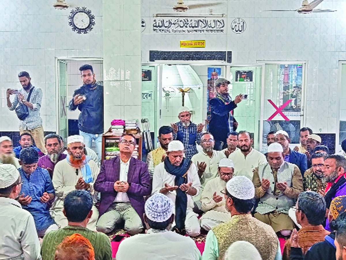 (২) নারায়ণগঞ্জ বন্দরের কদম রসুল দরগা মসজিদ