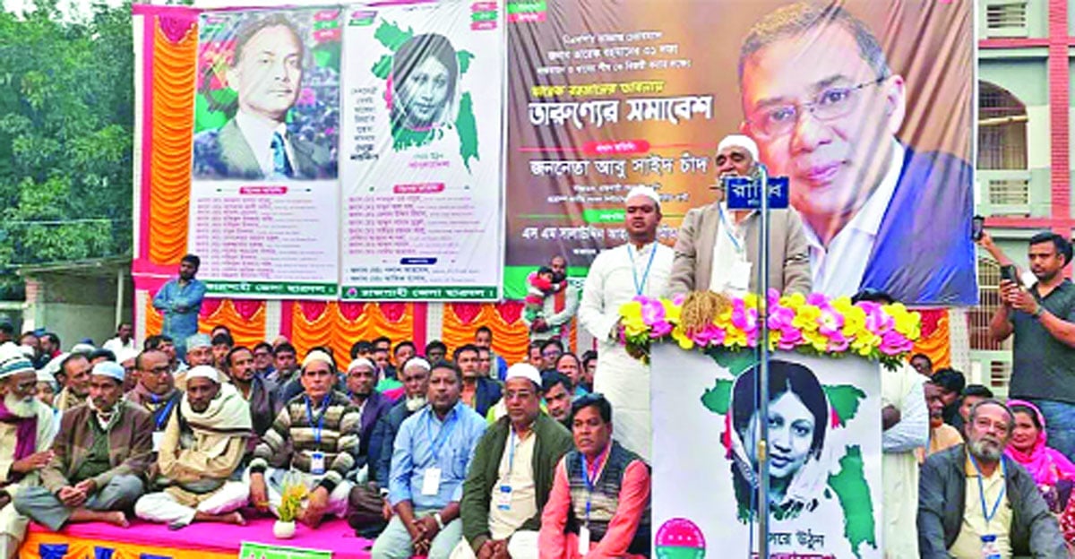 (৭) সিলেটে হয়রত শাহজালাল (রহ.) দরগাহ মসজিদে