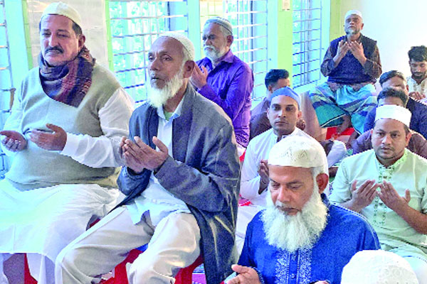 বেগম খালেদা জিয়ার জন্য দোয়ার আয়োজন