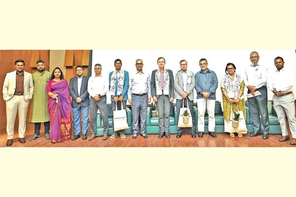 কর্পোরেট কর্নার