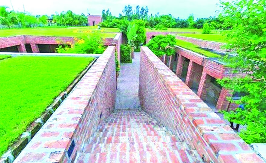 মাটির নিচে অনন্য ফ্রেন্ডশিপ সেন্টার